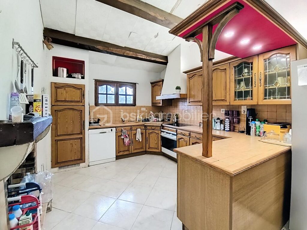 Grande maison familiale de 287 m² avec jardin, piscine et garage – Bédarieux – 11 pièces – 4 chambres – 287 m²