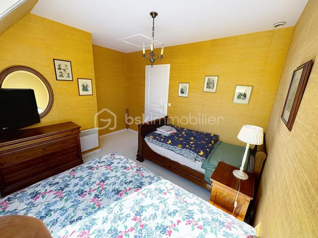 Maison 377m2 secteur Villers-sur-Mer – 9 pièces – 4 chambres – 377 m²