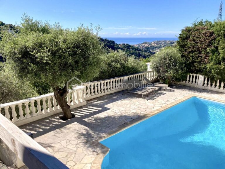 Nice (Saint Pancrace) – Villa d’architecte – Vue mer – Piscine – 6 pièces – 3 chambres – 181 m²