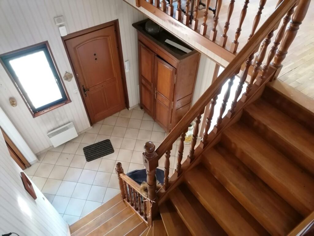 BAISSE DE PRIX ! PAVILLON INDIVIDUEL/CAMPAGNE/ 6 CHAMBRES GRAND VERLY 02 – 8 pièces – 6 chambres – 192 m²