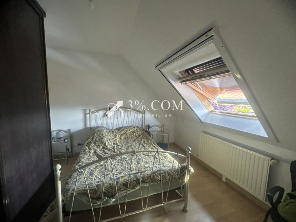 Pavillon individuelle de 2006 avec 5 chambres à Famars – 8 pièces – 5 chambres – 140 m²