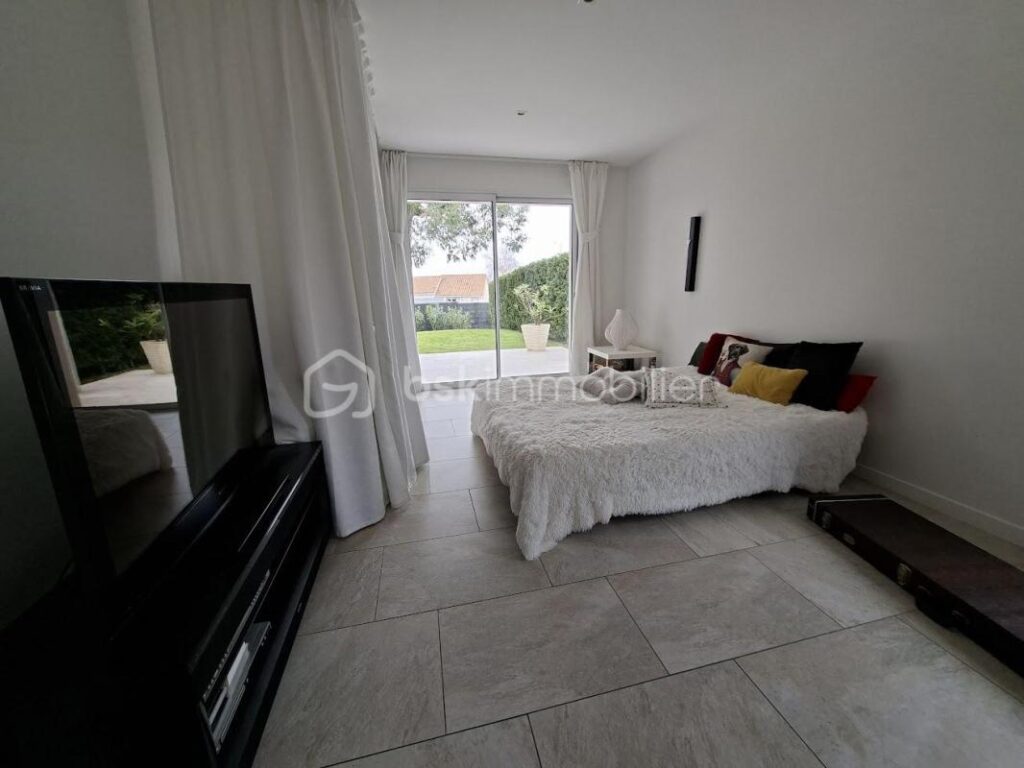 MAGNIFIQUE MAISON CONTEMPORAINE T5 – 5 pièces – 4 chambres – 153 m²