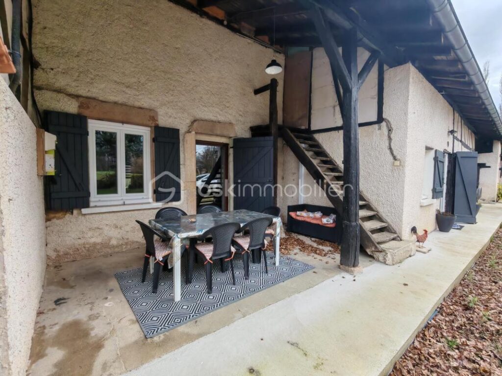 Ferme Bressane – 8 pièces – 4 chambres – 171 m²