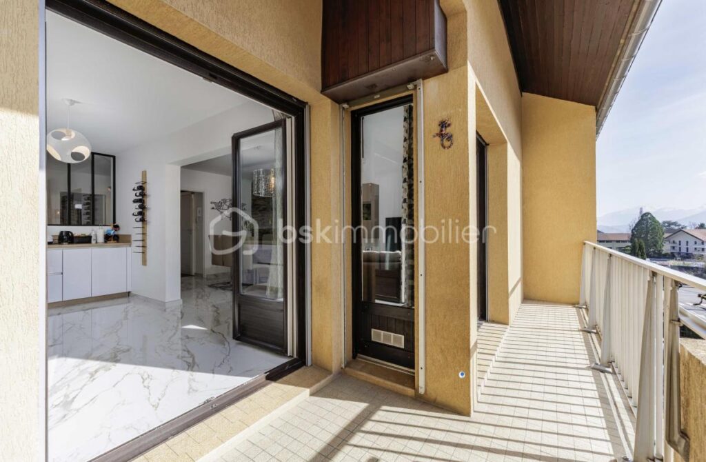 EXCLUSIVITE : APPARTEMENT DUPLEX DERNIER ETAGE ANNECY LE VIEUX 143 M2 – 7 pièces – 5 chambres – 143 m²