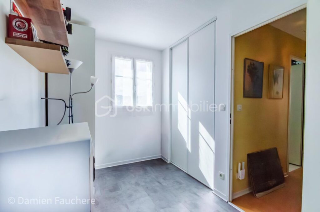 Aux JONCHERETTES ! Maison 75m², 3 Chambres, Parkings et JARDIN avec vue sur Forêt ! – 4 pièces – 3 chambres – 75 m²