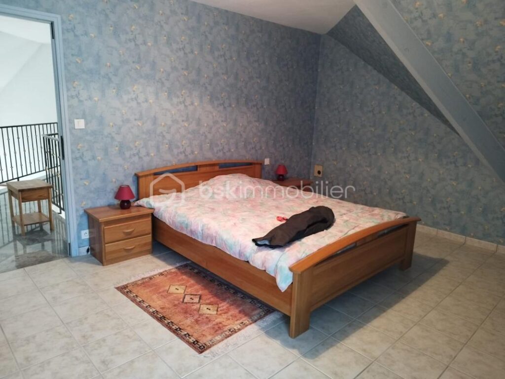 belle demeure de 420 m² sur grand terrain de 2000 m² avec piscine – 11 pièces – 6 chambres – 420 m²