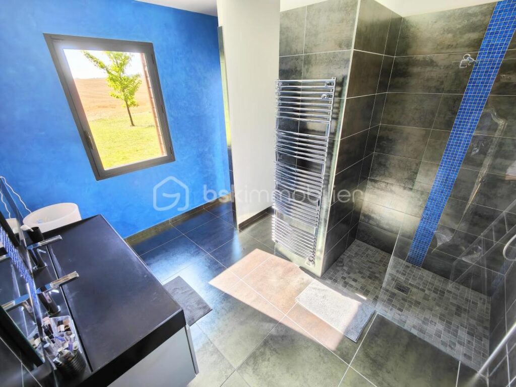 Maison av jardin arboré vue dégagée et sous-sol total ! – 10 pièces – 4 chambres – 239 m²