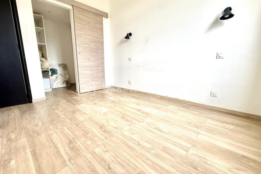Maison à vendre à Mezel