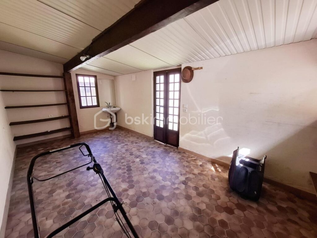 Le charme de l’ancien PRIX NEGOCIABLE – 4 pièces – 2 chambres – 91 m²