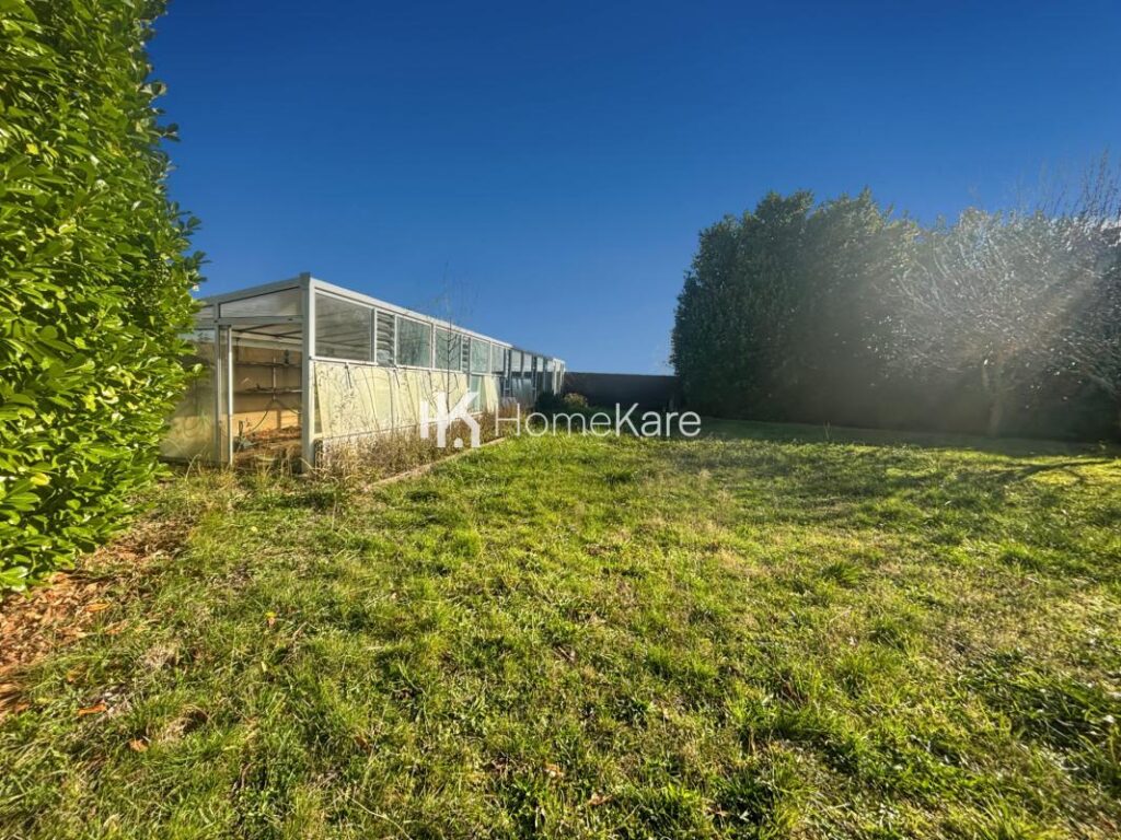 UNE VUE IMPRENABLE !!! – 11 pièces – 4 chambres – 280 m²