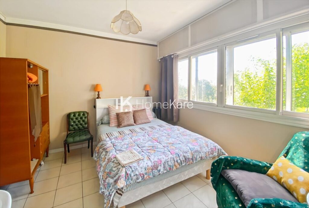 CHARMANTE MAISON SPACIEUSE – 9 pièces – 8 chambres – 270 m²