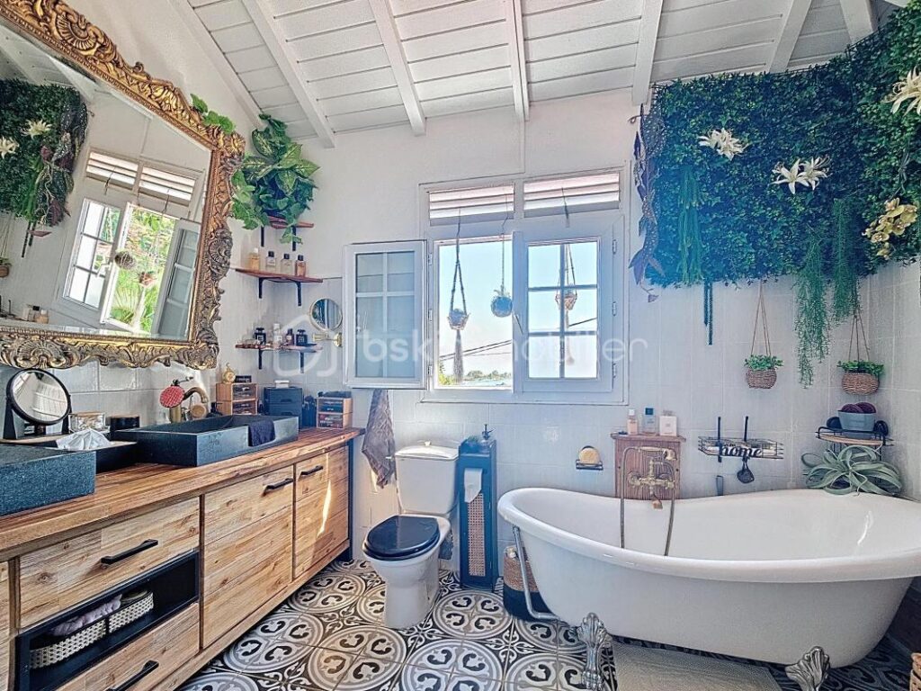 Villa de caractère 4 chambres Saint Francois – 6 pièces – 4 chambres – 165 m²