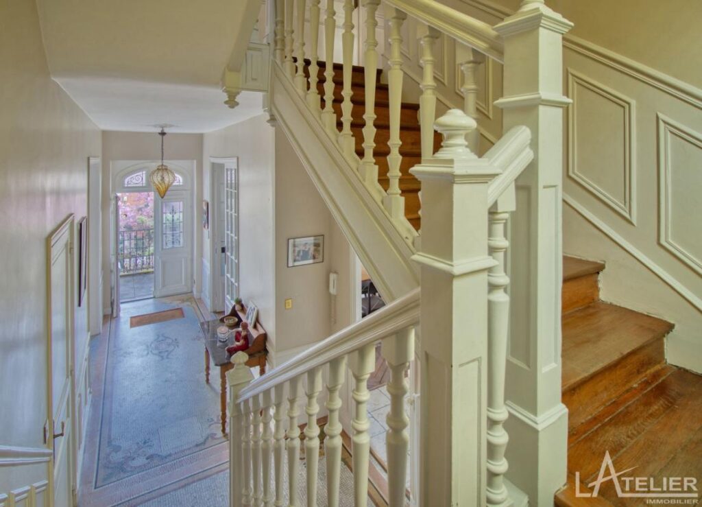 La belle aux Coteaux souriants – 9 pièces – 5 chambres – 195 m²