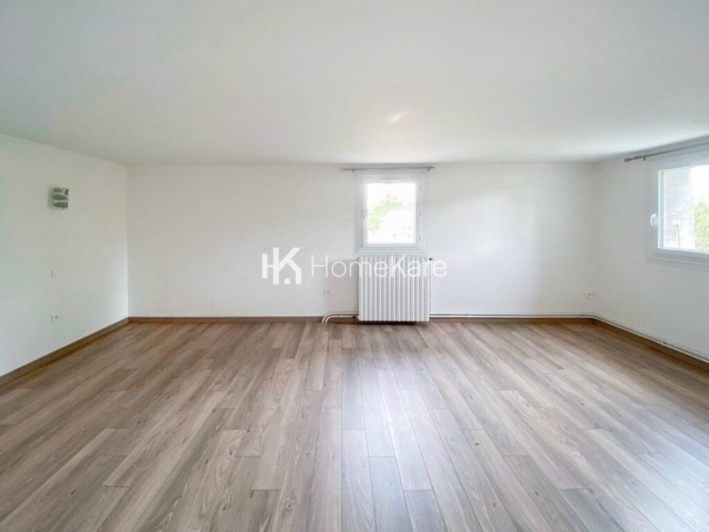 UNE BATISSE D’EXCEPTION – 7 pièces – 6 chambres – 470 m²