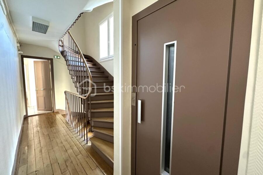 Appartement à vendre à La garenne colombes — Vue sur la ville — photo 17