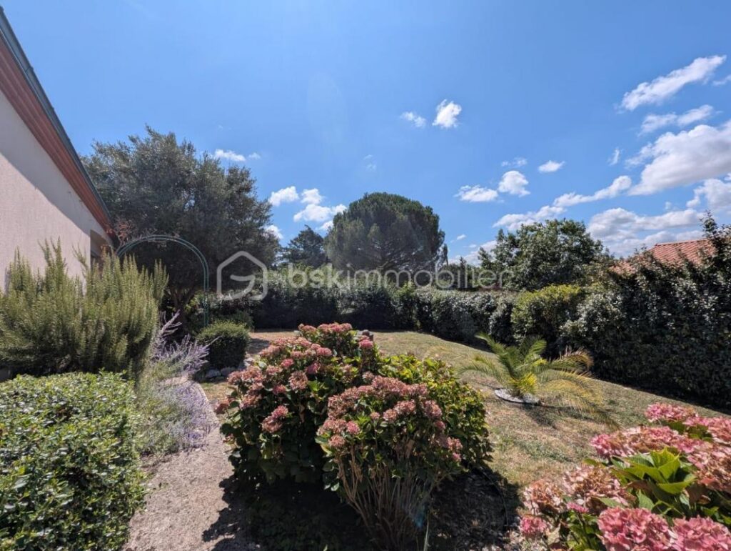 Rouffiac-Tolosan centre – Villa 189 m² au calme avec vue Pyrénées – 6 pièces – 4 chambres – 189 m²