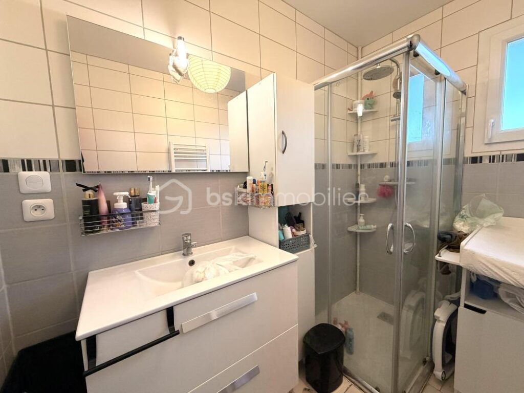 Maison de 2016, 4 chambres avec garage – 5 pièces – 4 chambres – 118 m²