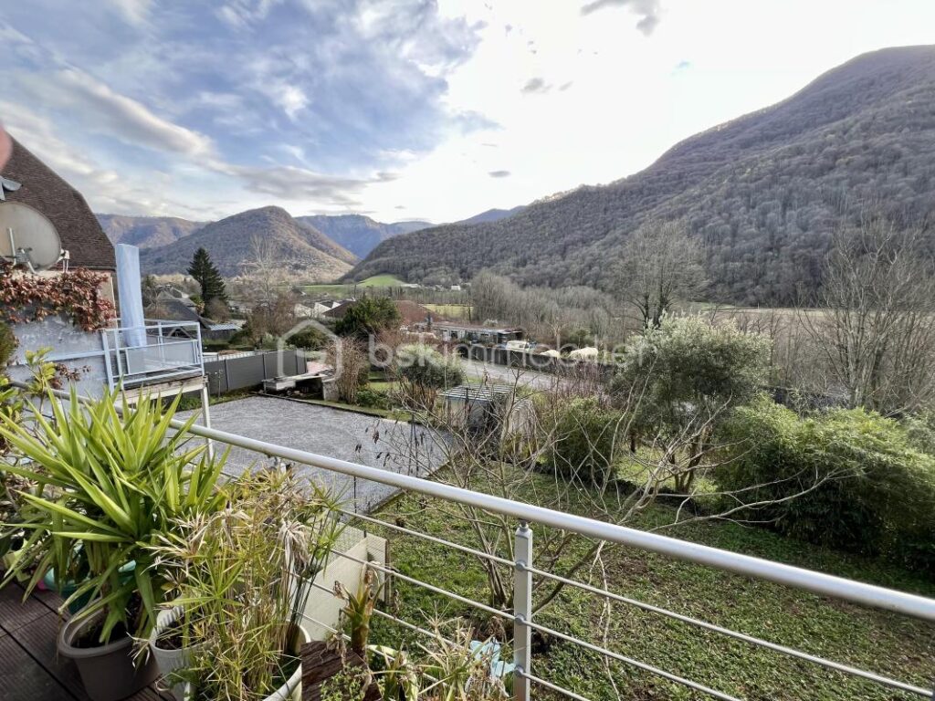 A saisir maison avec un fort potentiel – 5 pièces – 3 chambres – 108 m²