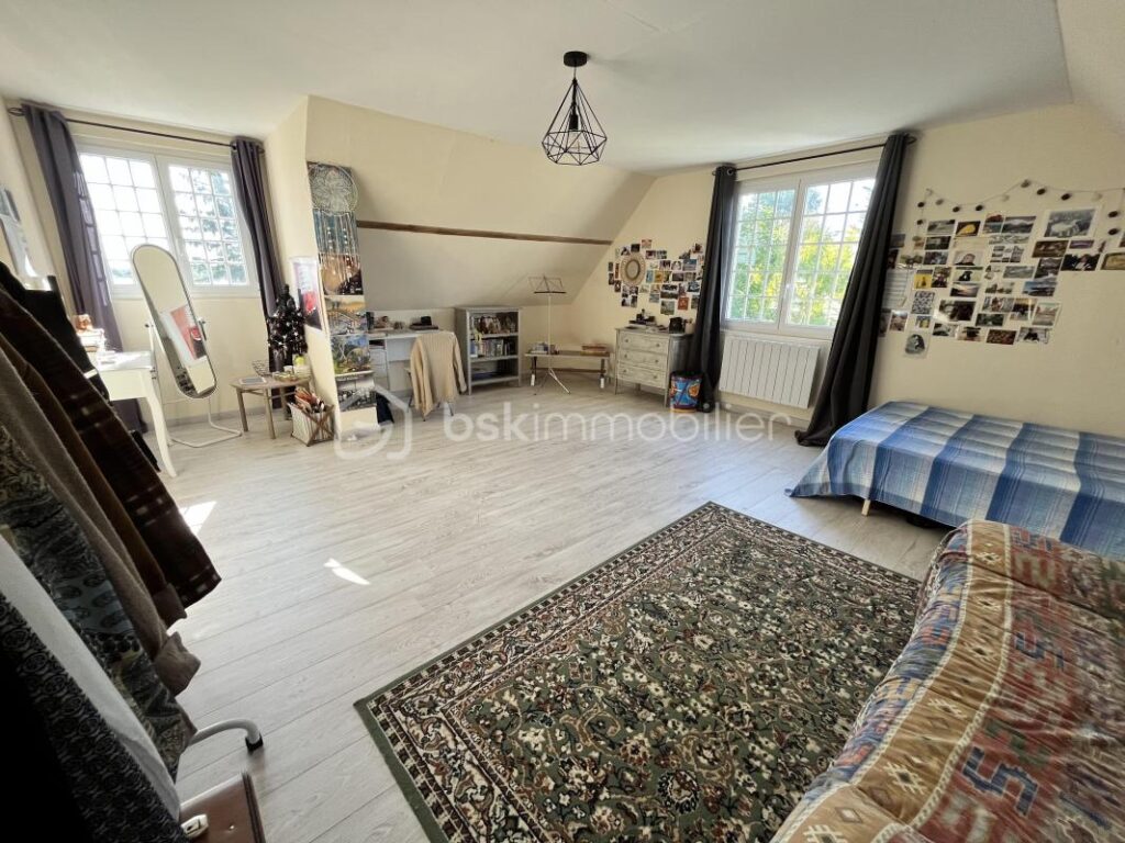 Magnifique maison de caractère sur son splendide parc arboré – 9 pièces – 6 chambres – 258 m²