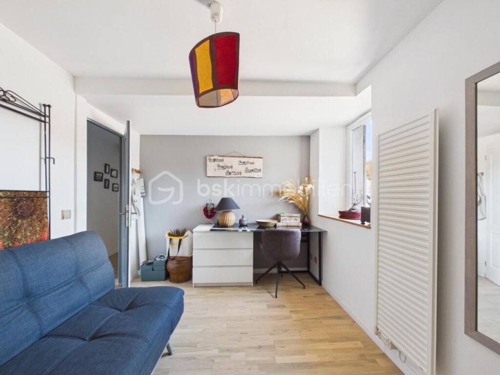 Maison de village – 5 pièces 148 m² – Jardin cocooning – 100 m² d’annexes – 5 pièces – 4 chambres – 148 m²