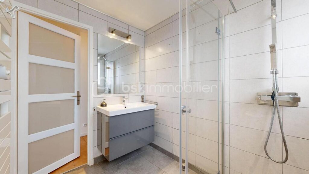 MAISON INDIVIDUELLE – PISCINE – TOURNEFEUILLE – CALME – 137m2 – DOUBLE VITRAGE – PROCHE AIRBUS- ROCADE ARC-EN-CIEL – 5 pièces – 3 chambres – 137 m²