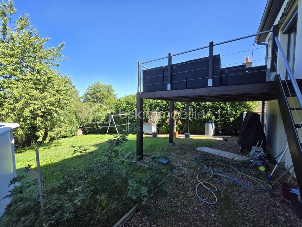 Magnifique Pavillon sur rez-de-jardin de 77 m² à La Machine – 4 pièces – 3 chambres – 77 m²