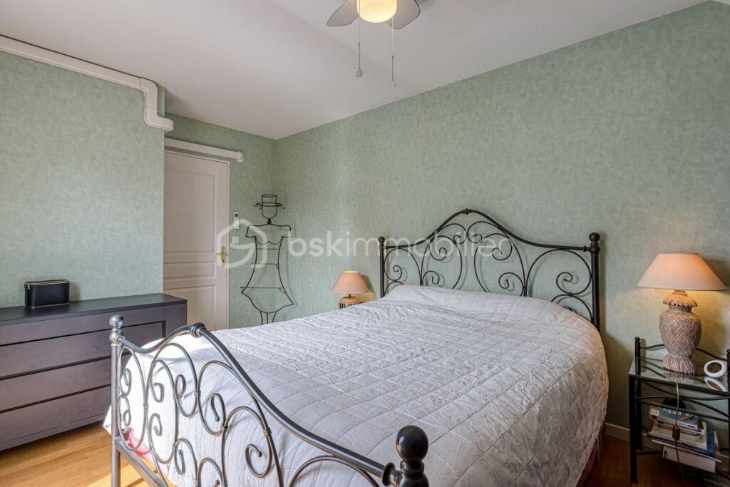 Duplex 5 pièces – Dernier étage – 5 pièces – 4 chambres – 132 m²