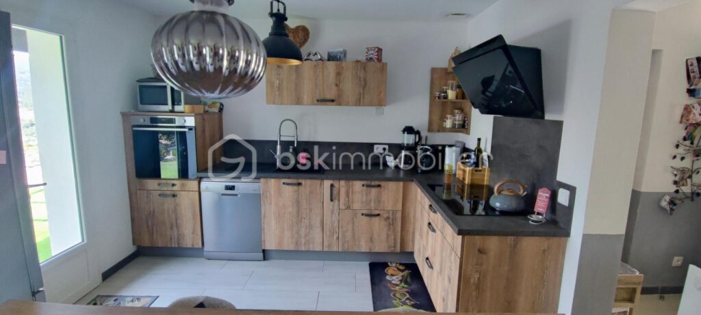 opportunité villa T4 vue panoramique – 4 pièces – 3 chambres – 104 m²