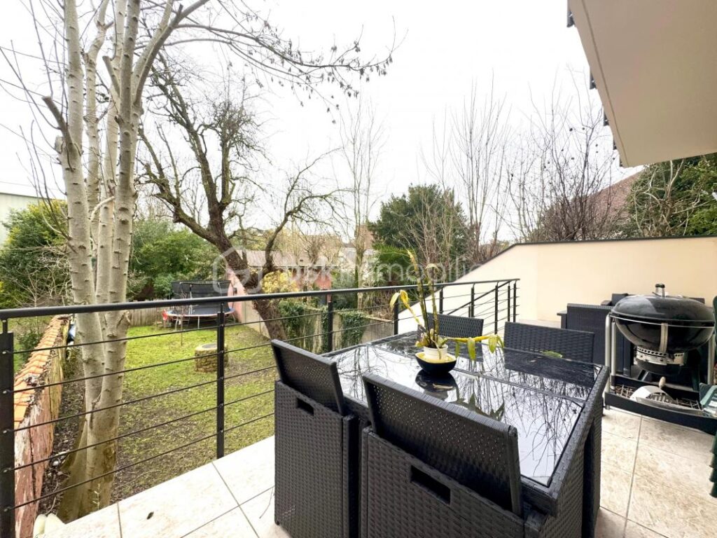 INVESTISSEMENT LOCATIF – 7 pièces – NR chambres – 160 m²