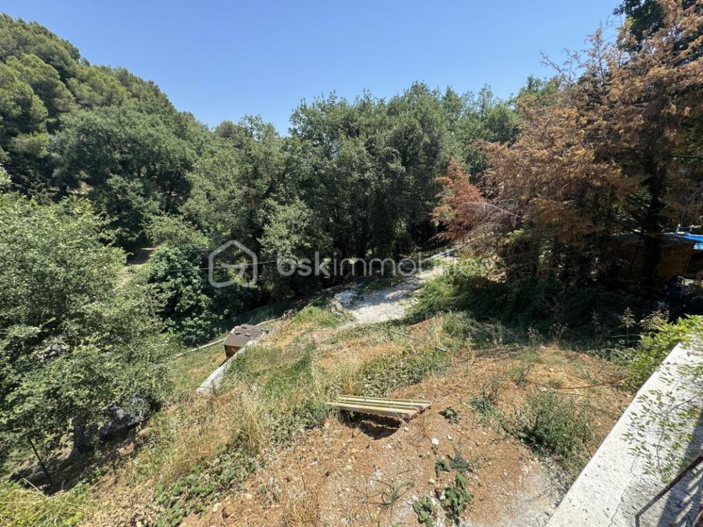 Maison mitoyenne avec vue imprenable sur la forêt – 5 pièces – 4 chambres – 112 m²