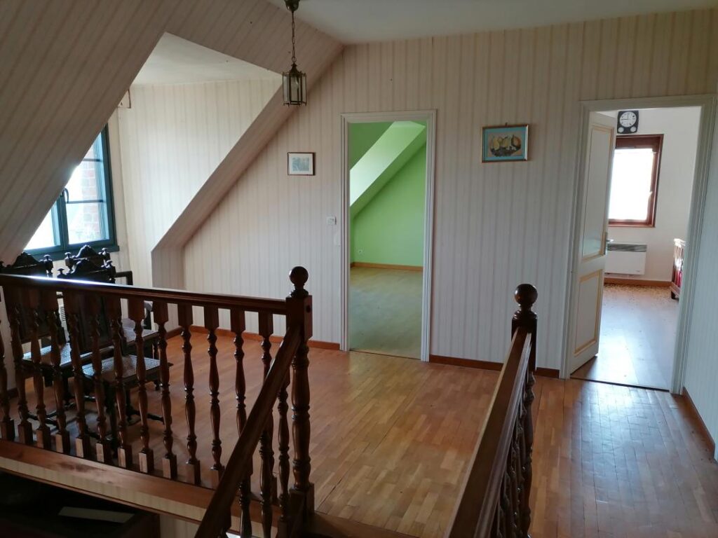 BAISSE DE PRIX ! PAVILLON INDIVIDUEL/CAMPAGNE/ 6 CHAMBRES GRAND VERLY 02 – 8 pièces – 6 chambres – 192 m²