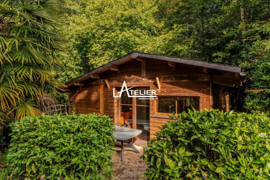 Sautron centre 70m2 pièce de vie, 6ch, vue dégagée sur Cens – 11 pièces – 6 chambres – 230 m²