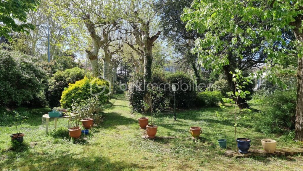 Toulouse maison de caractère du 19 -ème T8 de 214 m² avec 2000 m² de parc – 7 pièces – 5 chambres – 214 m²