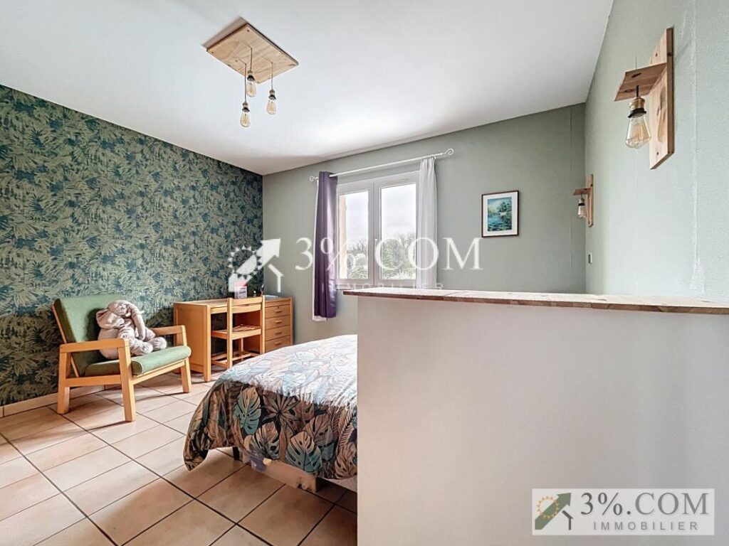 Maison 150,59 m2 habitables avec sous-sol et piscine dans se – 5 pièces – 4 chambres – 150 m²