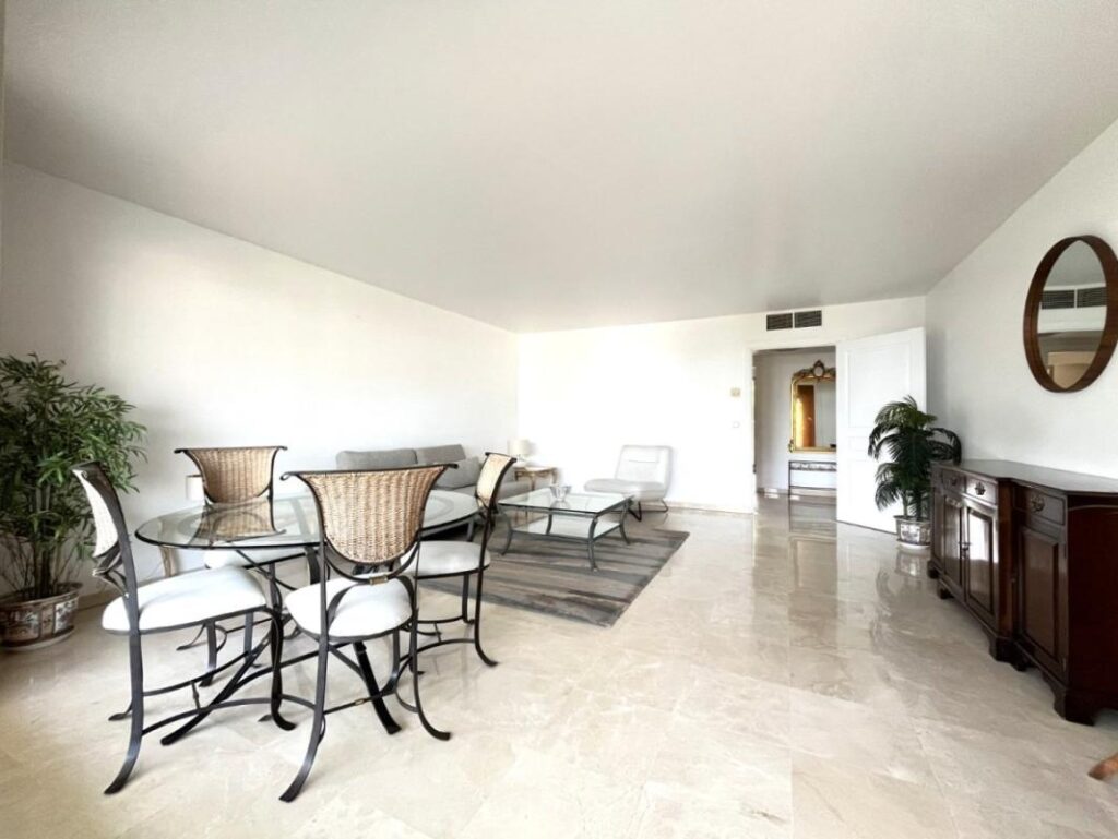 NICE OUEST – AV. DE LA LANTERNE / FABRON 4P – 120 m² – Terrasses 48 m² – Vue mer – Clim – Piscine – Garages – 4 pièces – 3 chambres – 120 m²