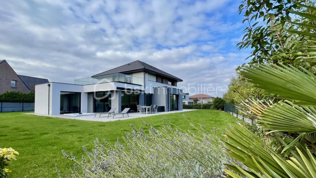 Maison Contemporaine PIRAINO – 6 pièces – 4 chambres – 190 m²