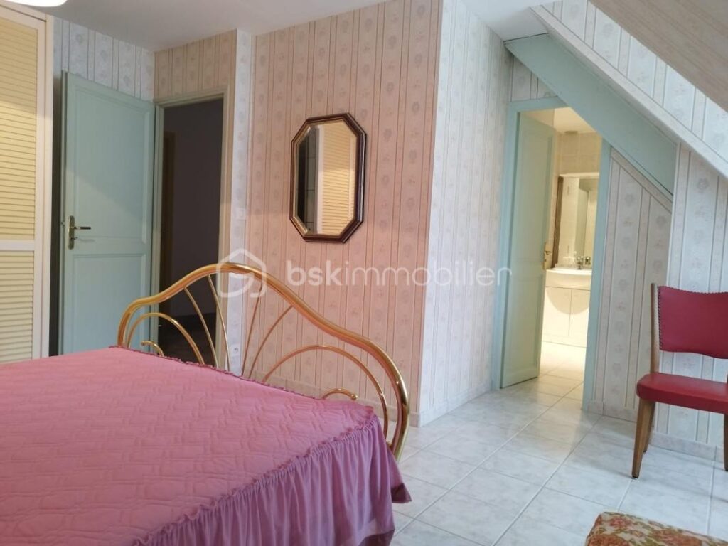 belle demeure de 420 m² sur grand terrain de 2000 m² avec piscine – 11 pièces – 6 chambres – 420 m²