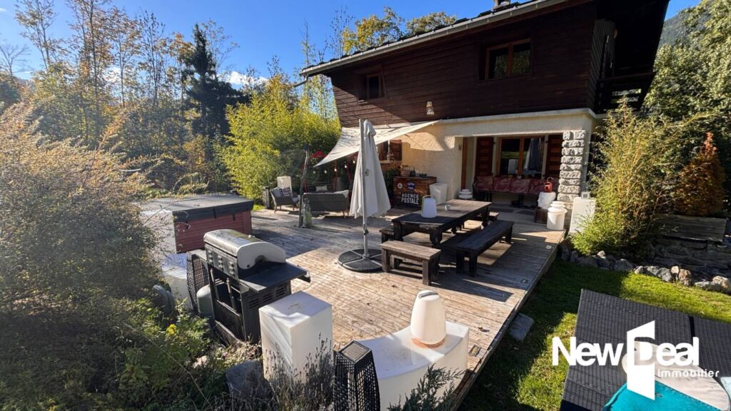 MAISON DE PAYS – 9 pièces – 5 Chambres – 265 m² surface Totale – Bergerie – Terrain 3610 m² – LES HOUCHES – 9 pièces – 5 chambres – 184 m²