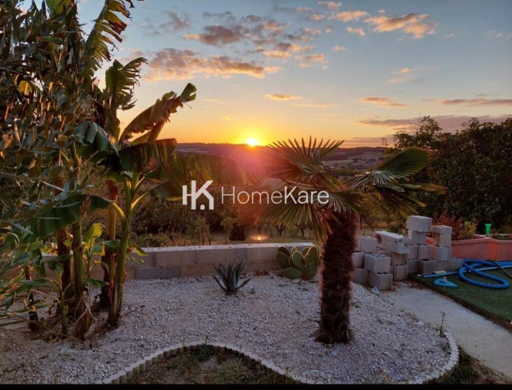 MAISON AVEC PISCINE ET VUE – 6 pièces – 5 chambres – 165 m²