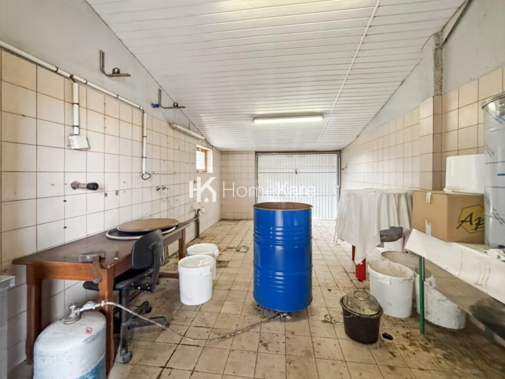 EXCLUSIVITÉ, UNE FERME AVEC DE NOMBREUSES POSSIBILITES – 7 pièces – 5 chambres – 190 m²