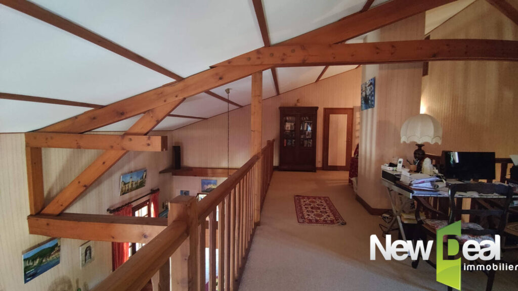 Maison 220 m² avec étang et parc – cadre exceptionnel à Bergerac – 6 pièces – 4 chambres – 217 m²