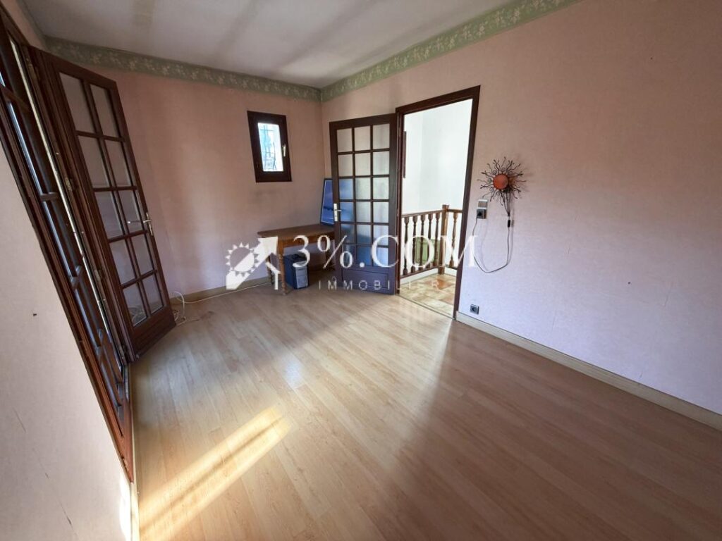 Maison avec vue panoramique Fort potentiel Colomars, à 2 – 5 pièces – 3 chambres – 141 m²