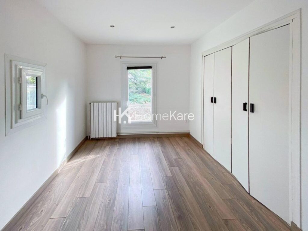 UNE BATISSE D’EXCEPTION – 7 pièces – 6 chambres – 470 m²