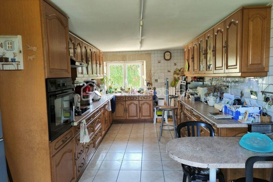 Maison à vendre à Neauphe sous essai
