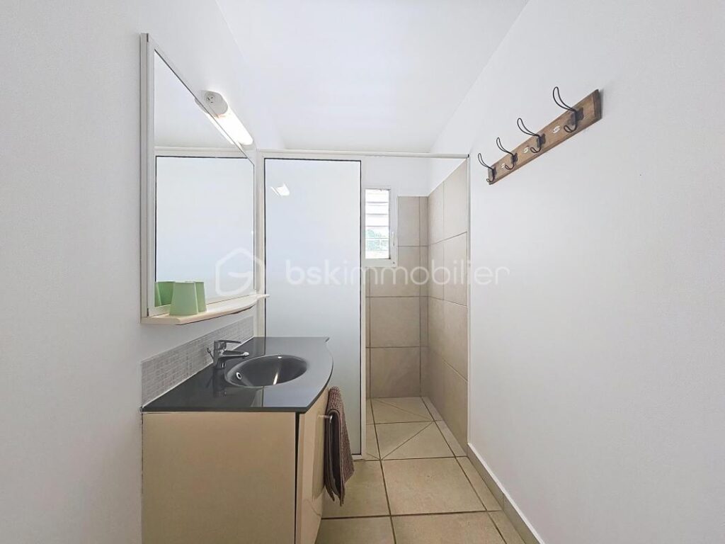 Villa T3 avec vue mer, piscine Saint François – 3 pièces – 2 chambres – 88 m²