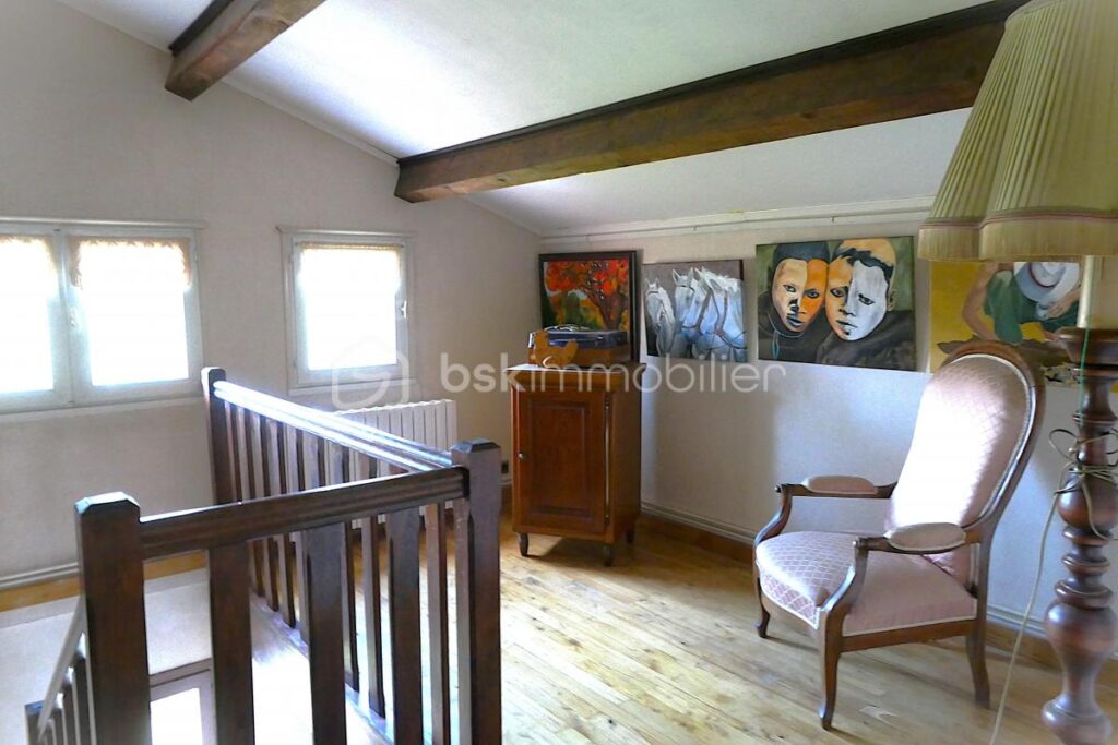 Maison de 169 m², le calme de la campagne, pas de vis à vis, piscine à débordement avec vue sur la vallée Cévenole ! – 6 pièces – 4 chambres – 169 m²