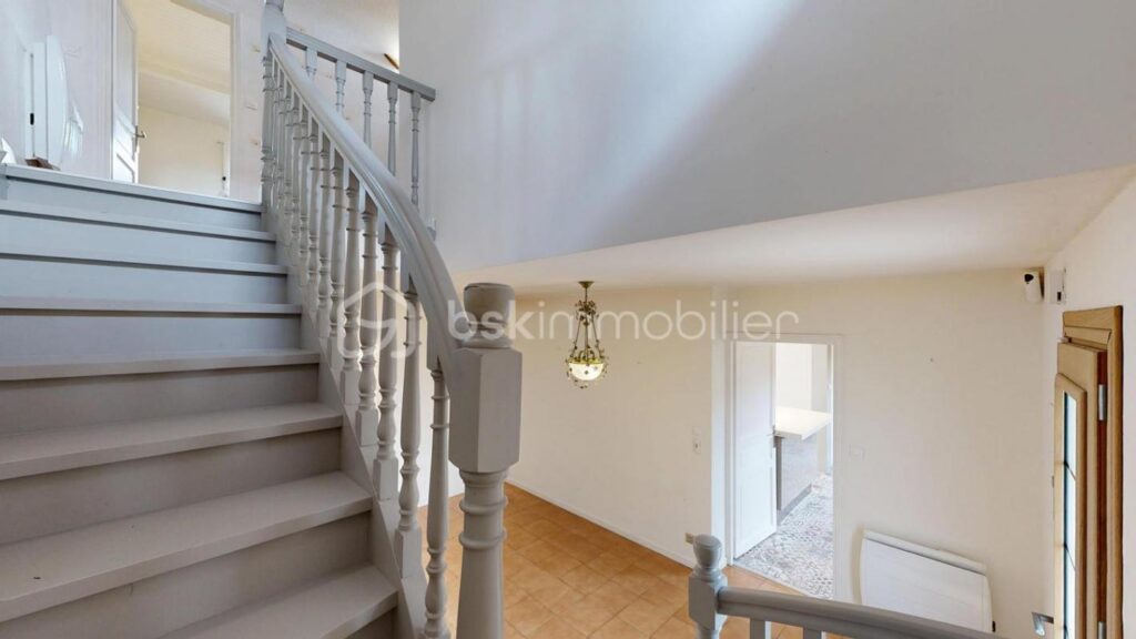 MAISON INDIVIDUELLE – PISCINE – TOURNEFEUILLE – CALME – 137m2 – DOUBLE VITRAGE – PROCHE AIRBUS- ROCADE ARC-EN-CIEL – 5 pièces – 3 chambres – 137 m²