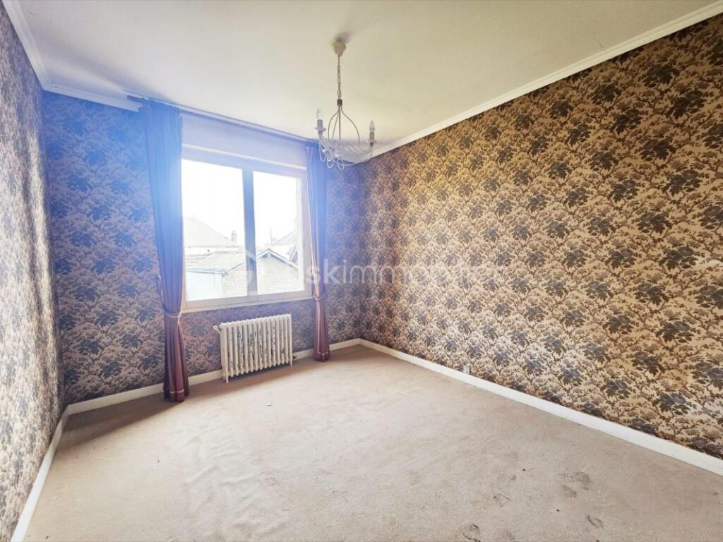 BIEN AVEC VUE IMPRENABLE SUR LA LOIRE – 5 pièces – 3 chambres – 94 m²