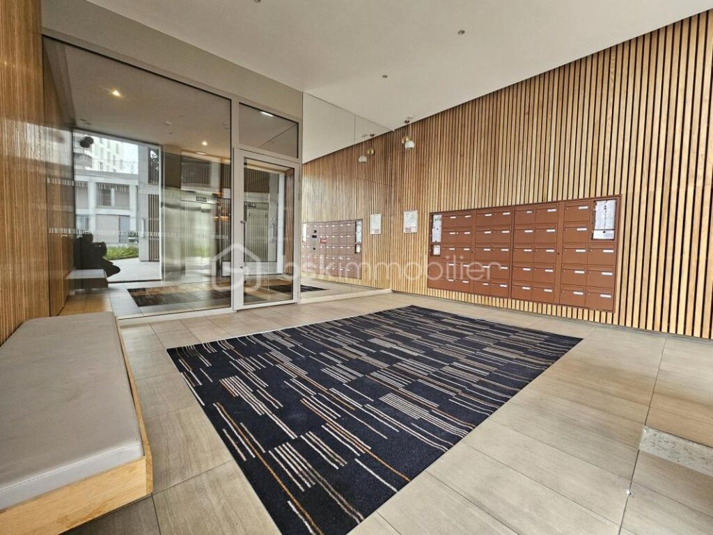 Appartement F3 DPE C 2023 bord du canal terrasse parking – 3 pièces – 2 chambres – 58 m²