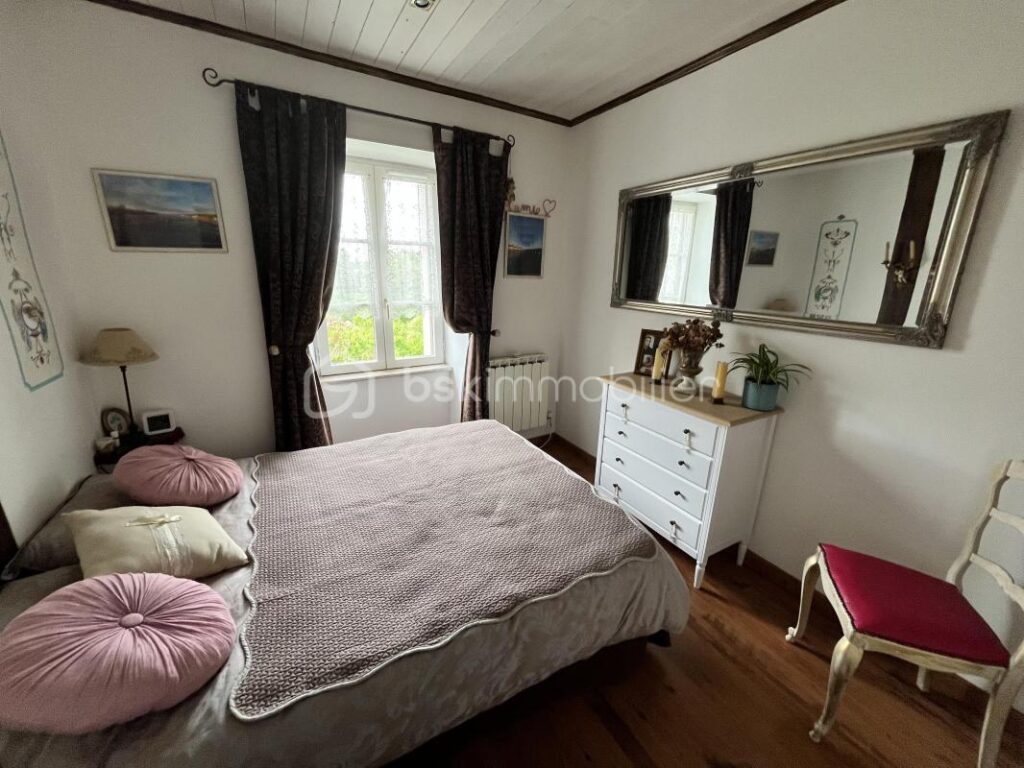 Charmante maison de village rénovée avec jardin – 4 pièces – 2 chambres – 73 m²